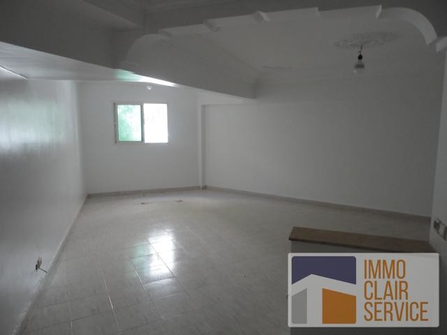 Location Appartement usage bureau 120m² vélodrome — 2