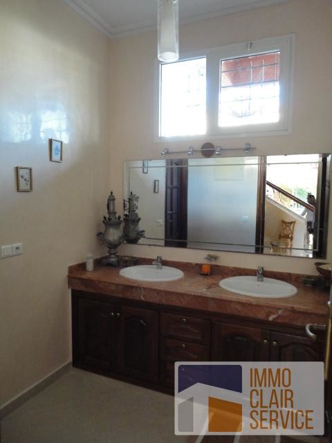 Vente d'une villa spacieuse sur sidi Maarouf — 6