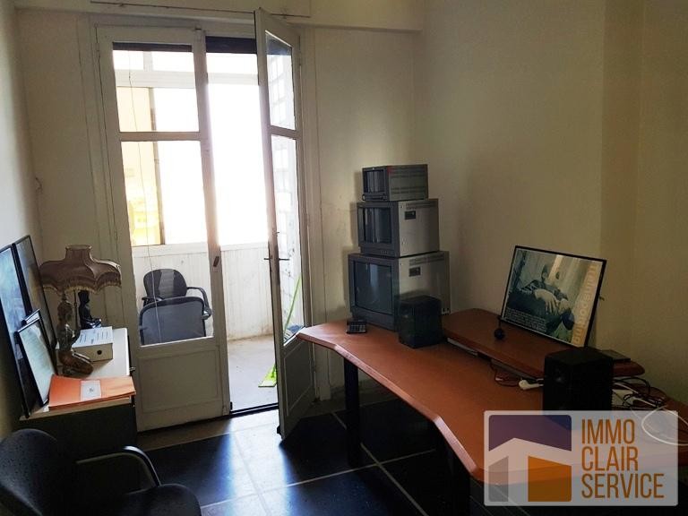 Un bureau bien agencé en location sur centre ville — 5