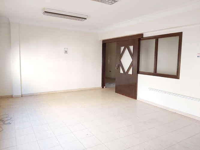 Bureau de 92 m² en location quartier hopitaux proche abdelmoumen