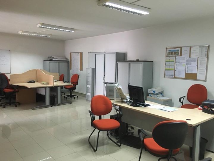 Vends Bureau