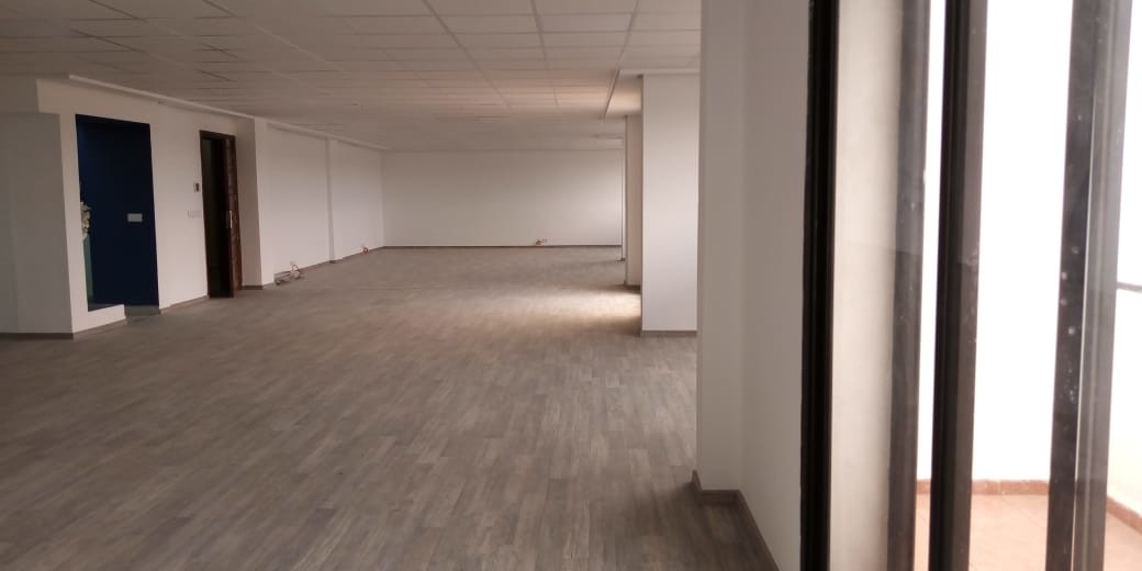 Bureau 190 m² à Franceville — 9