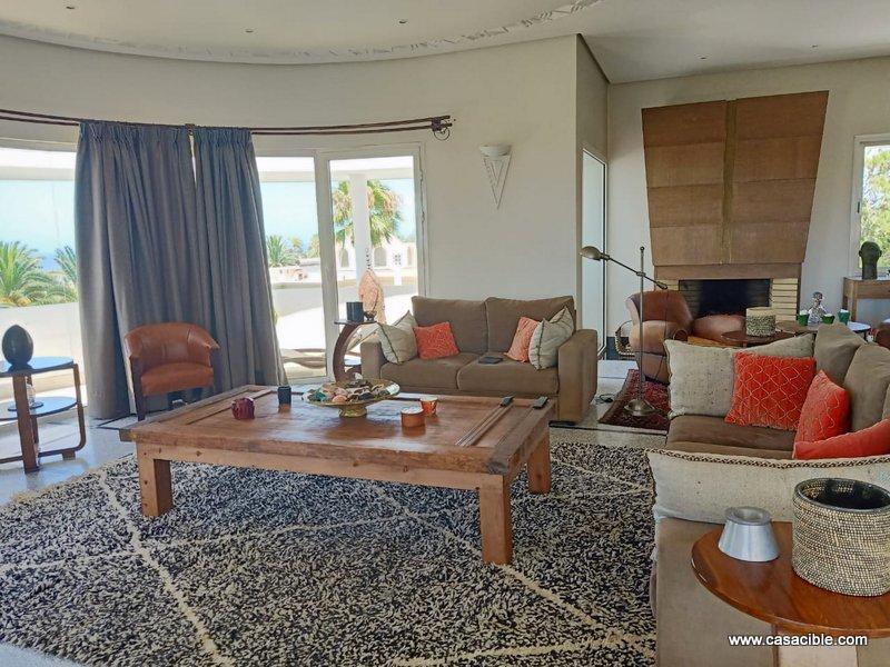 Anfa sup: appartement vide 3 chambres. — 4