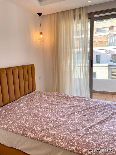 Belvédère: studio meublé 48m², terrasse. — 2