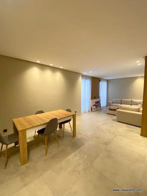Gauthier: studio neuf meublé 51m². — 3