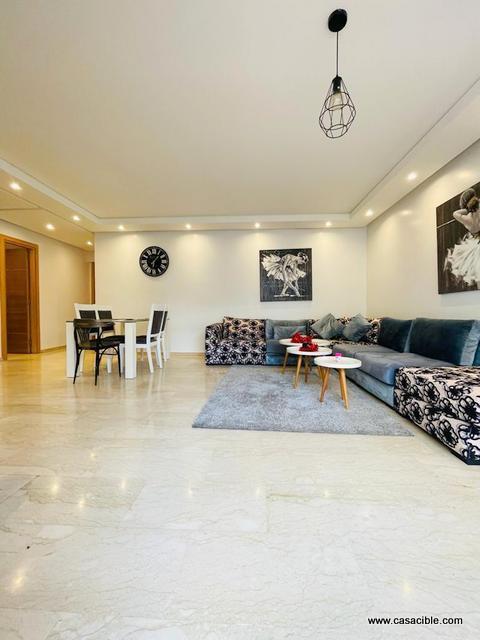 Les princesses: studio haut standing meublé 70m², terrasse. — 2