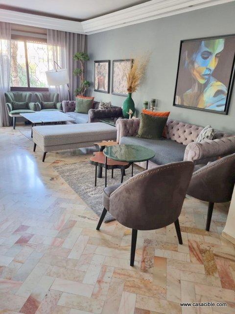 2 Mars: appartement vide 3 chambres, 3 salles de bain.