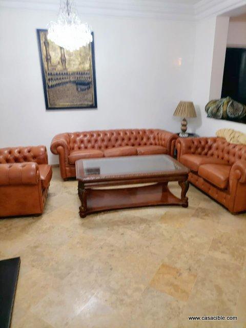 2 Mars: appartement 3 chambres. — 2