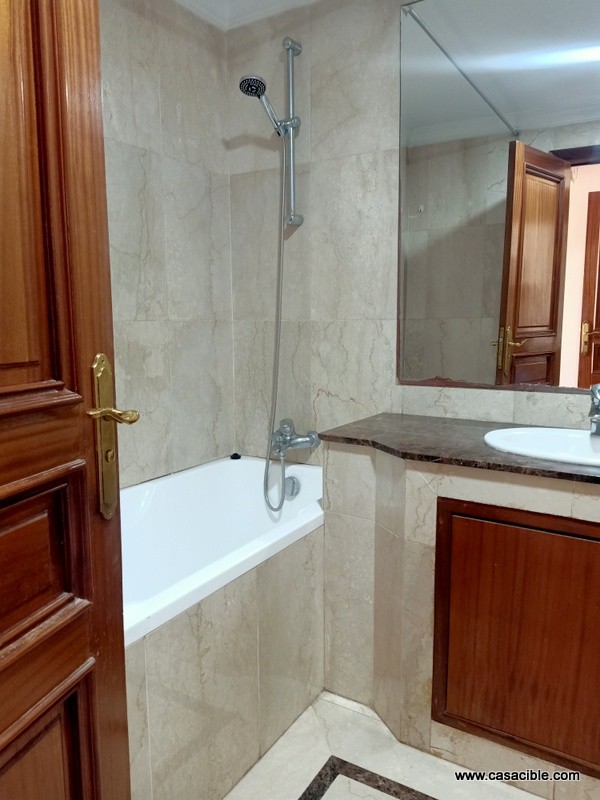 Palmier: Appartement meublé 204 m² 3 chambres terrasse. — 4