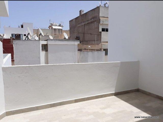 Maarif: Studio meublé HS terrasse.