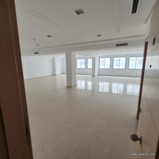 BD Abdelmoumen: plateau professionnel 124 m², open space . — 2
