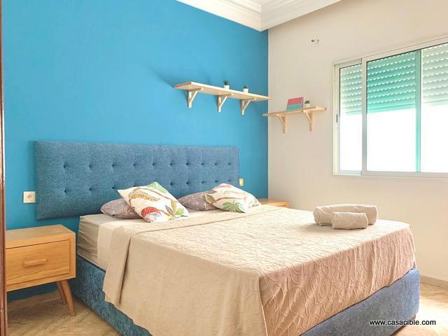 Racine: joli appartement meublé, 2 chambres, salon. — 6