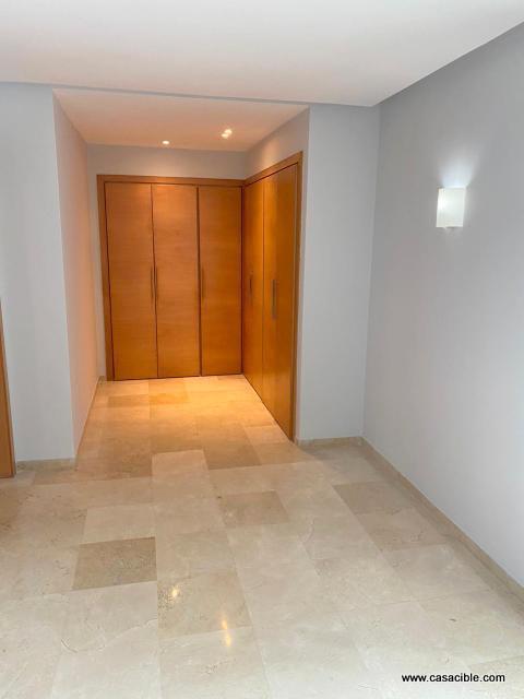 Beauséjour: Appartement vide 3 chambres, balcon. — 2
