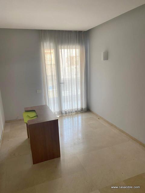 Beauséjour: Appartement vide 3 chambres, balcon. — 3