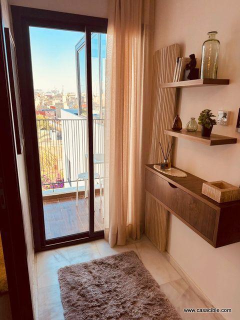 Palmier: studio meublé, balcon. — 3