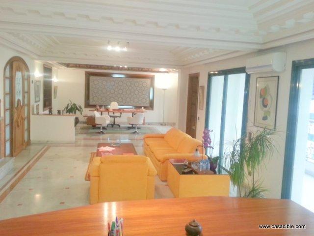 Racine: Appartement  usage bureau 283 m². — 2