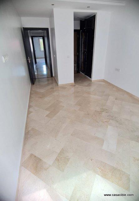 Belvedere: appartement vide, 2 chambres. — 6