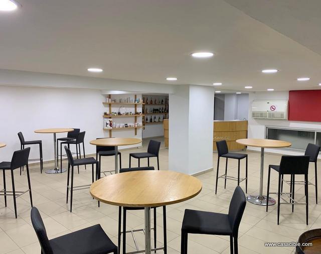 Palmier:  plateau bureau vide ideal pour restaurant. — 4