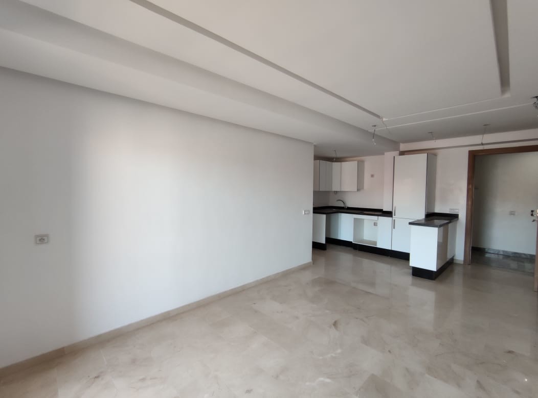 STUDIO EN VENTE SUR LE BOULEVARD HASSAN II — 3