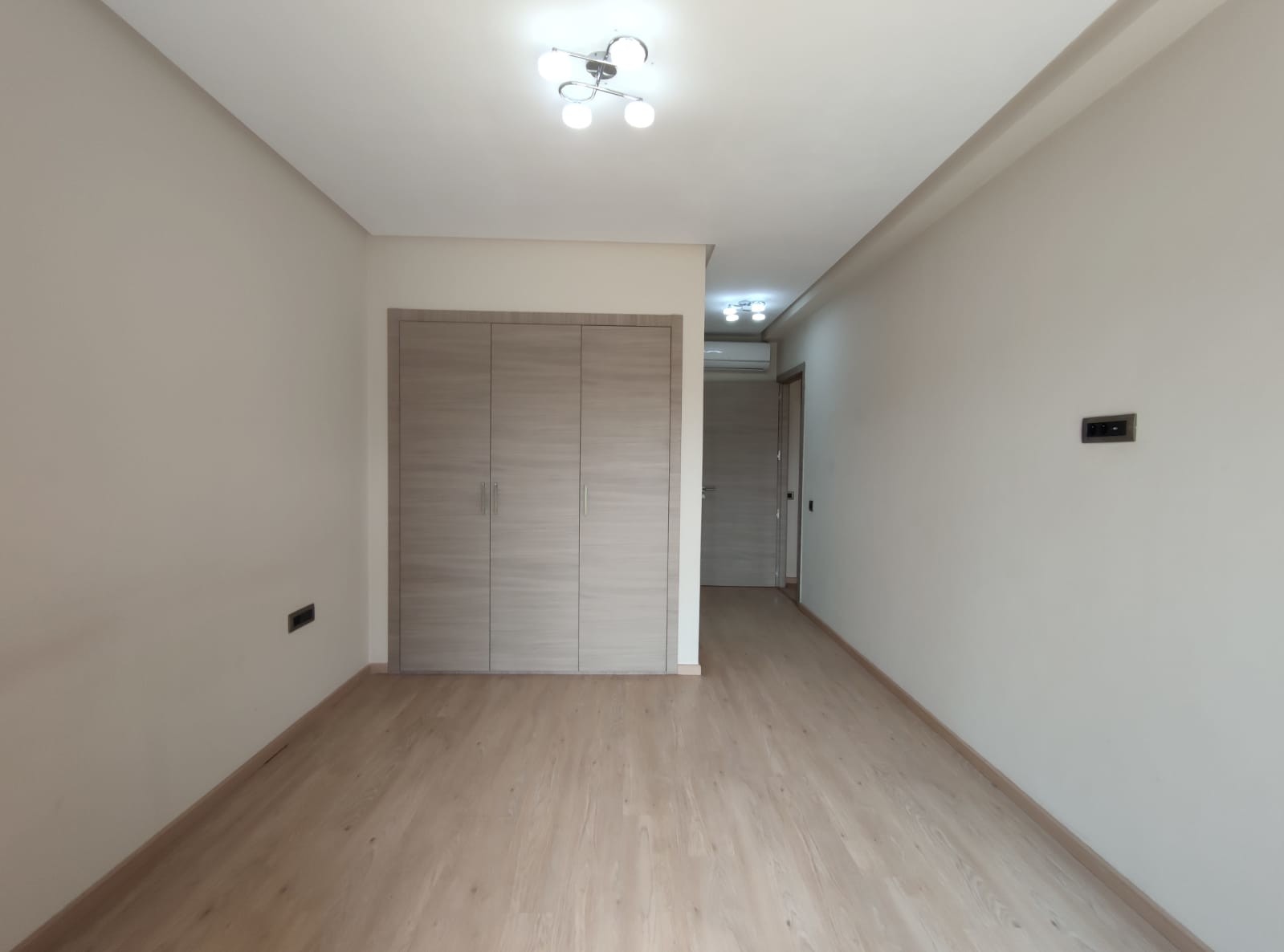 REZ DE JARDIN A VENDRE DANS UNE RÉSIDENCE GOLFIQUE — 3