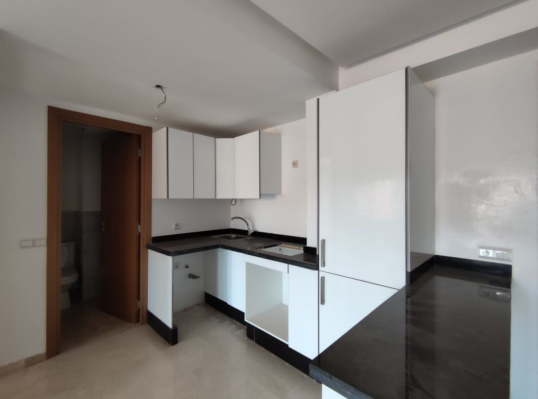 STUDIO EN VENTE SUR LE BOULEVARD HASSAN II — 5