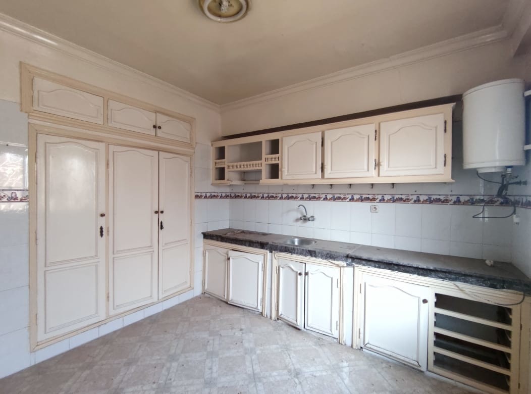 Appartement en location longue durée vide — 6