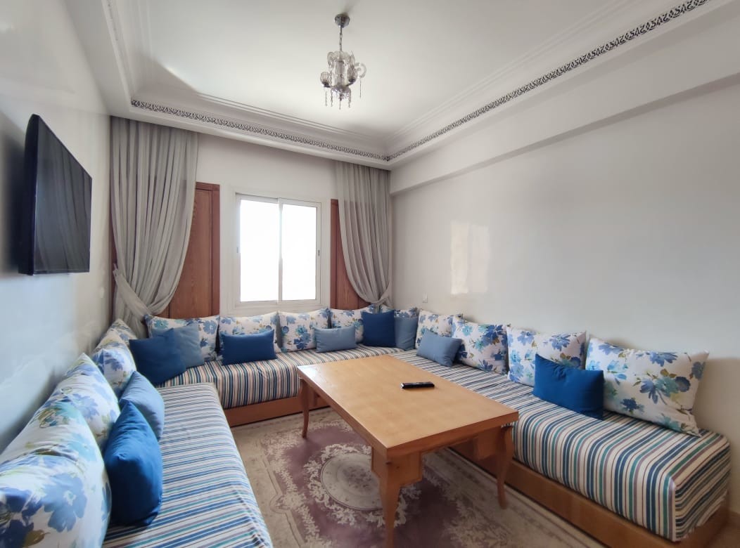 TRES BEL APPARTEMENT MEUBLE AVEC GOÜT — 2