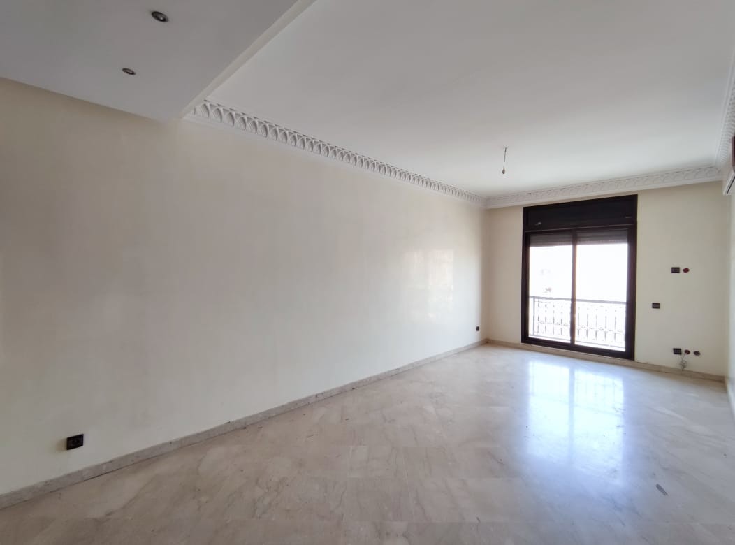 OPPORTUNITE A NE PAS RATER ! STUDIO EN VENTE SUR CAMP EL GHOUL GUELIZ