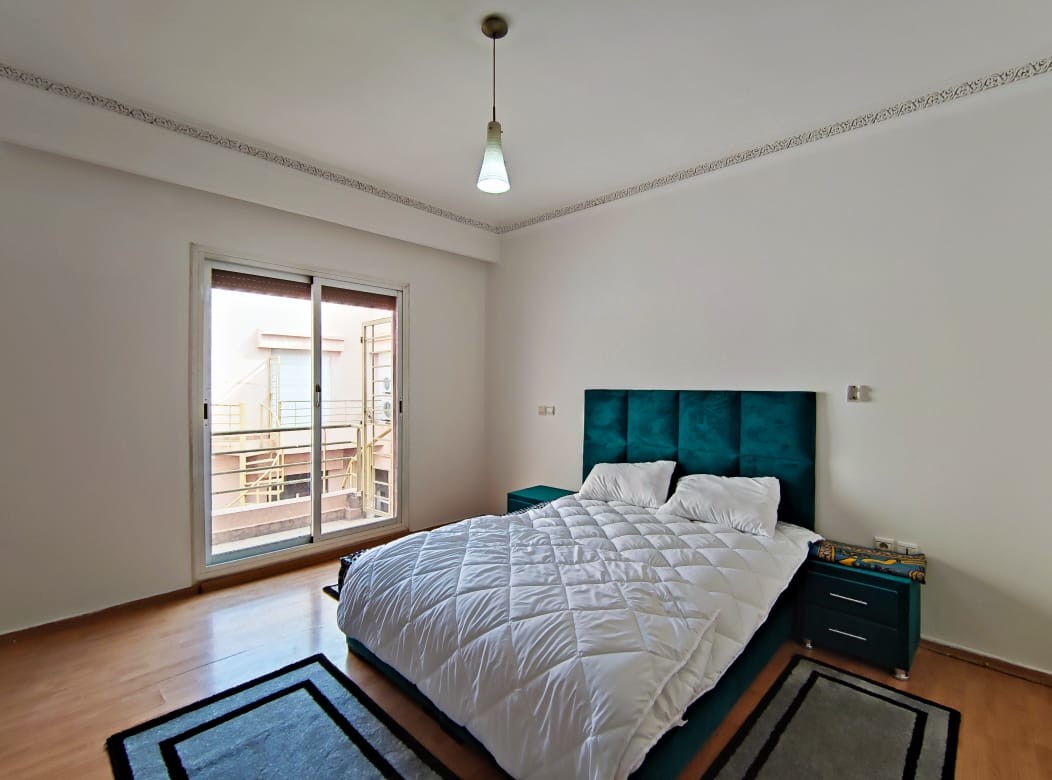 APPARTEMENT MEUBLE AVEC GOÜT — 6