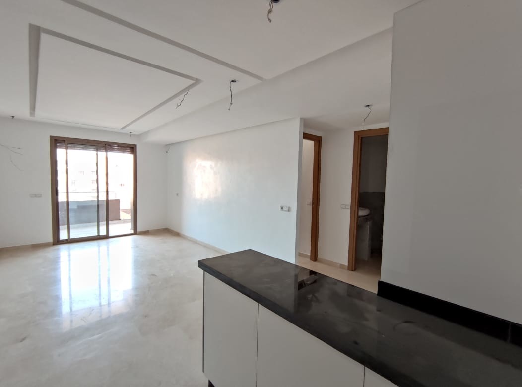 STUDIO EN VENTE SUR LE BOULEVARD HASSAN II — 2