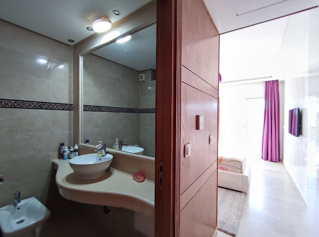 TRES BEL APPARTEMENT MEUBLE AVEC GOÜT — 6