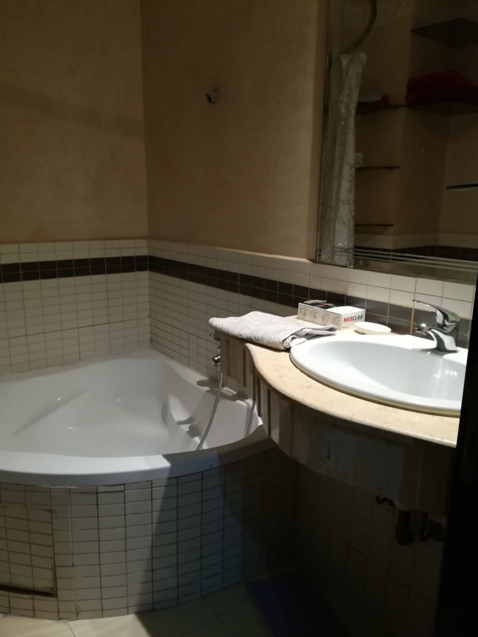 un beau studio meublé à louer — 5