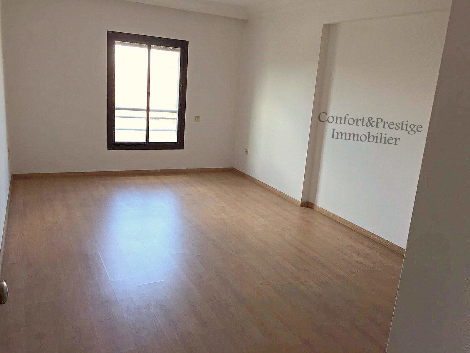 Appartement à louer, Boulevard la résistance — 4