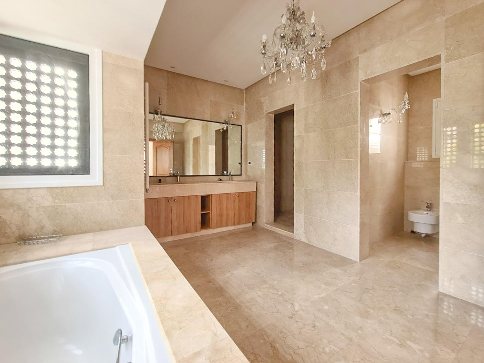 Villa 750 m² à Dar Bouazza — 7