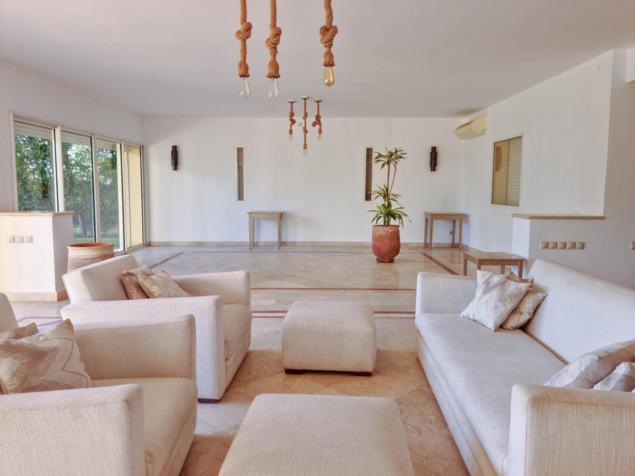 Luxueuse villa contemporaine avec vue sur golf — 2