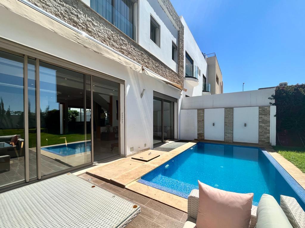 Villa 5 chambres meublée grand jardin. — 2