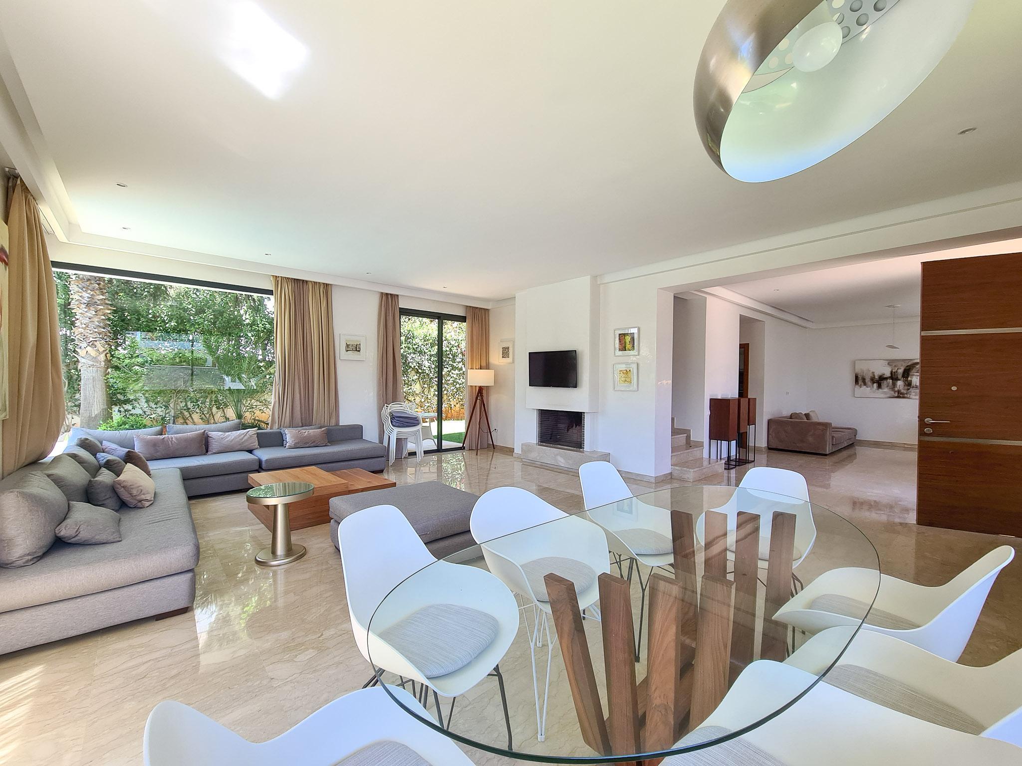 Villa de Luxe Entièrement Meublée à Dar Bouazza — 2