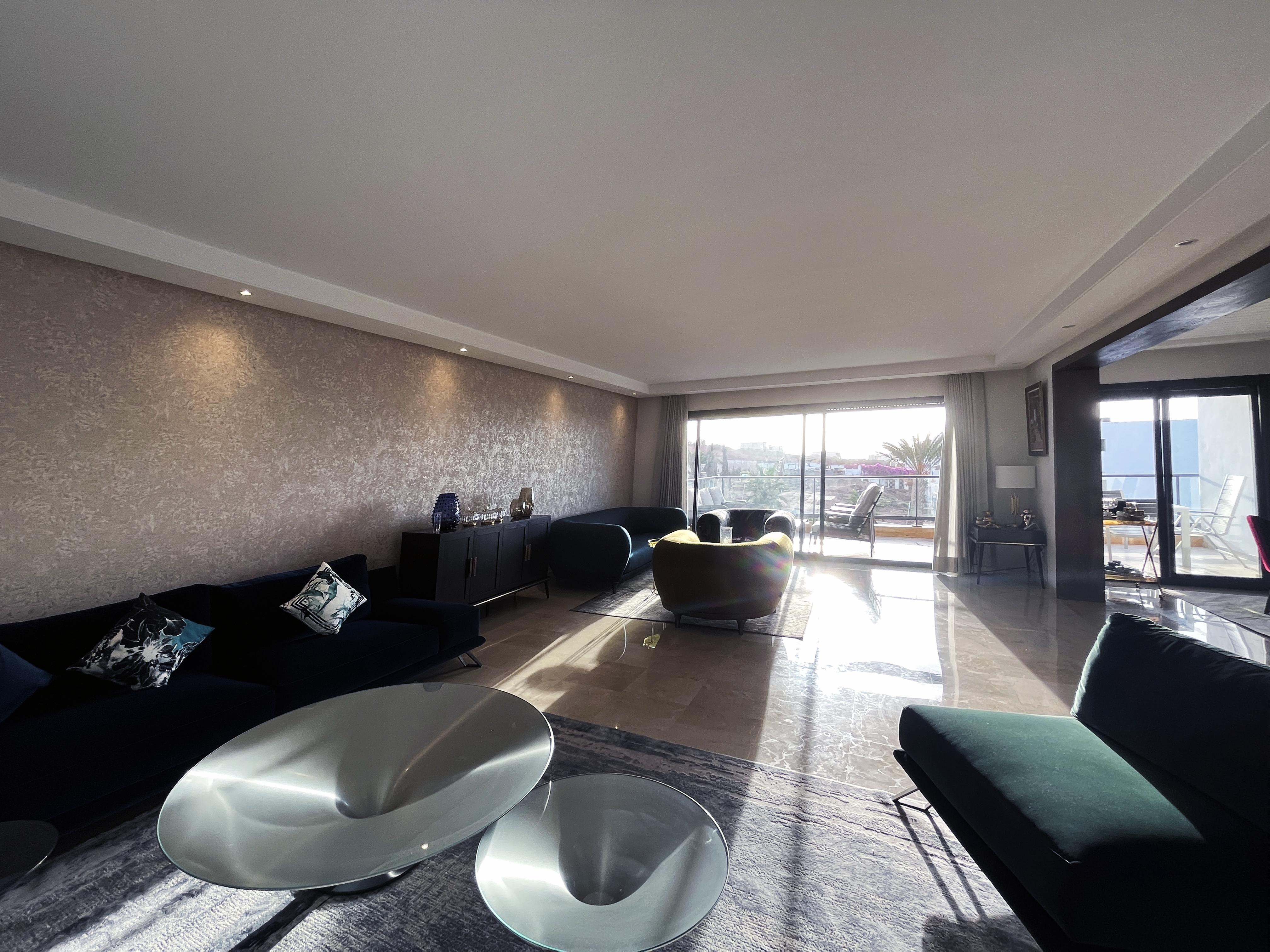 Appartement de luxe en résidence de haut standing. — 2