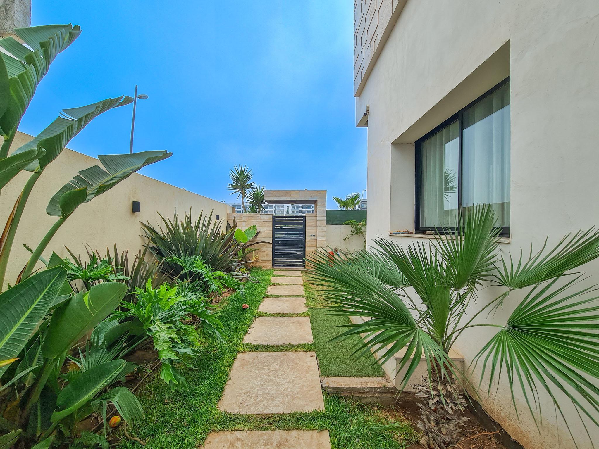 Villa 550 m² f Dar Bouazza — 2