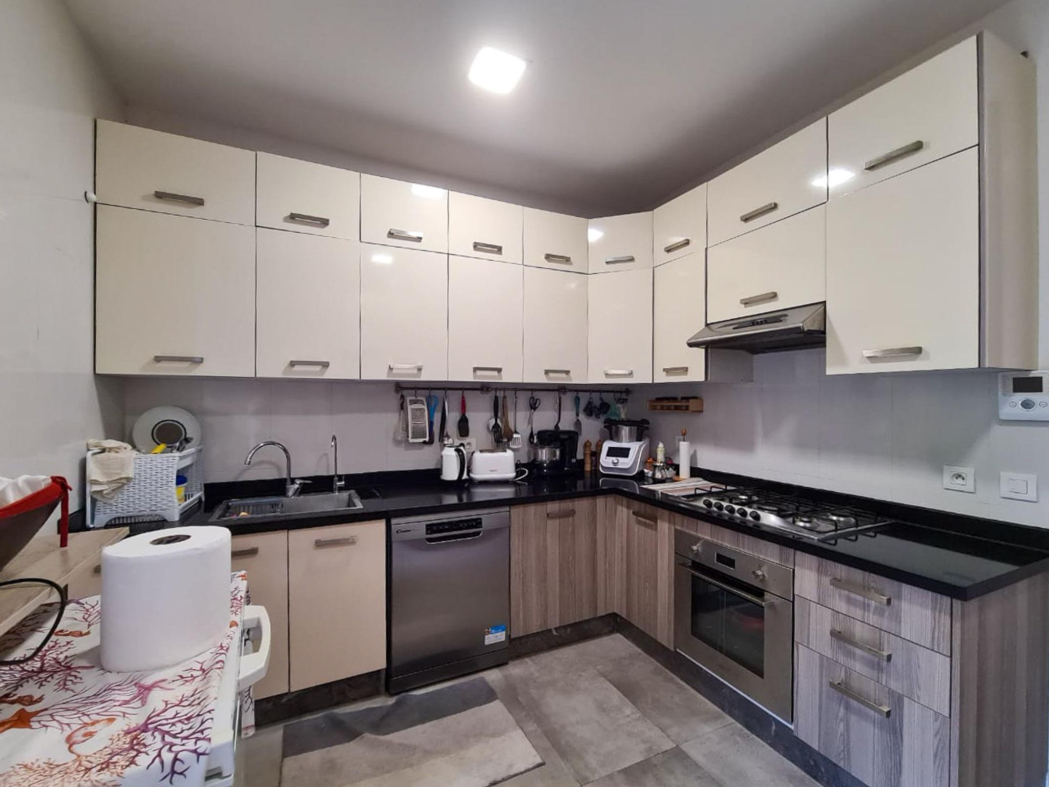 À Vendre : Appartement Rez-de-Jardin 326 m2 — 5