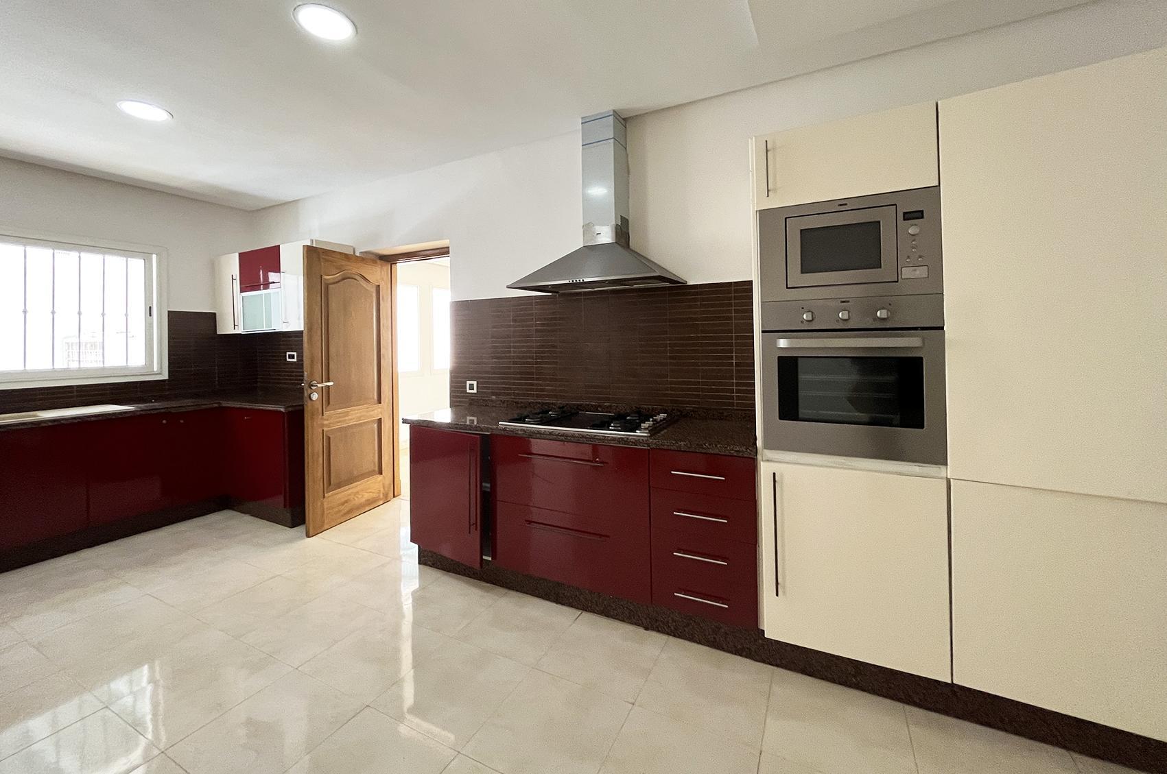 Villa 730 m² à Dar Bouazza — 10