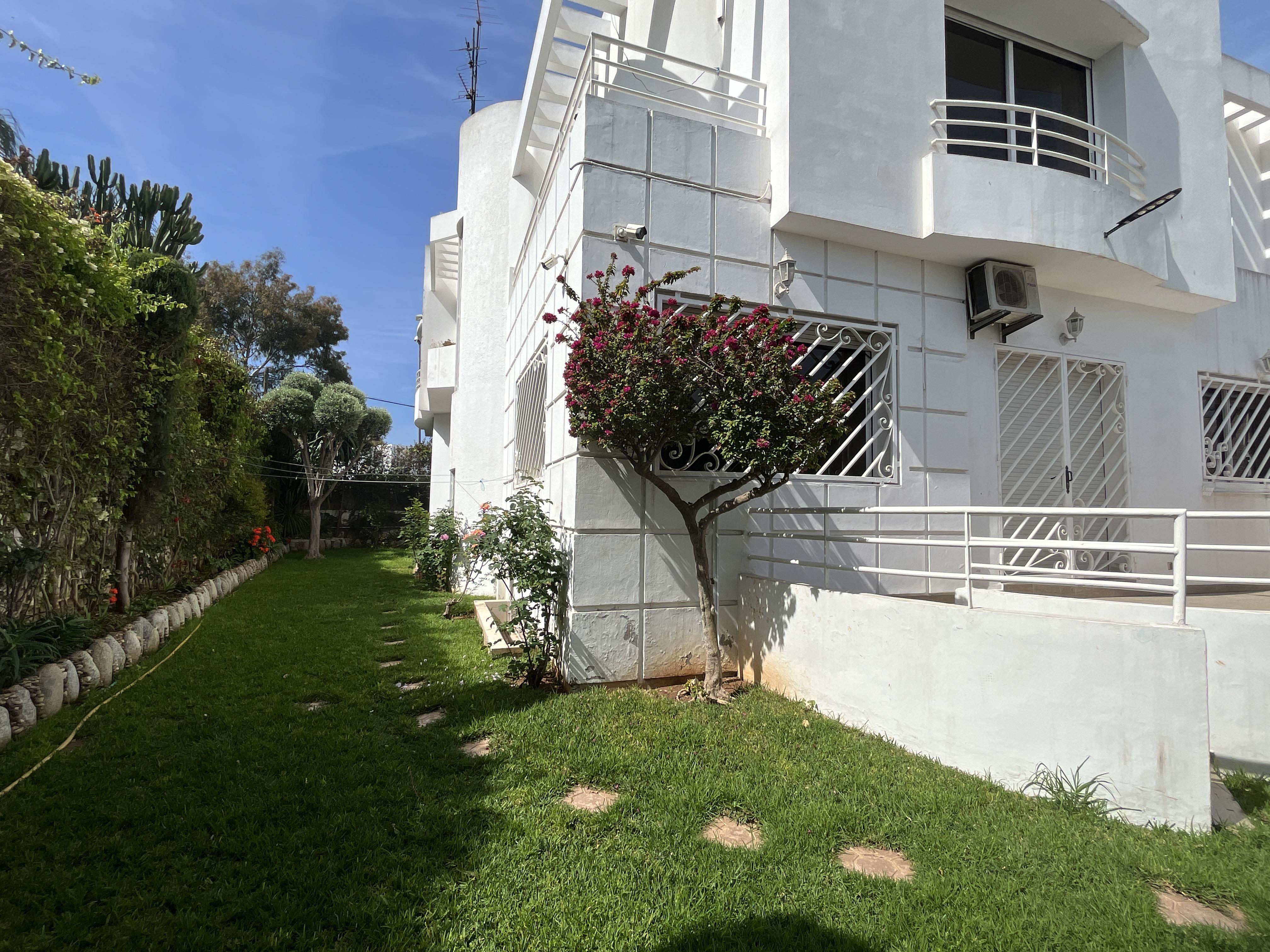 Villa Familiale Spacieuse et Lumineuse à Louer proche de CFC — 3