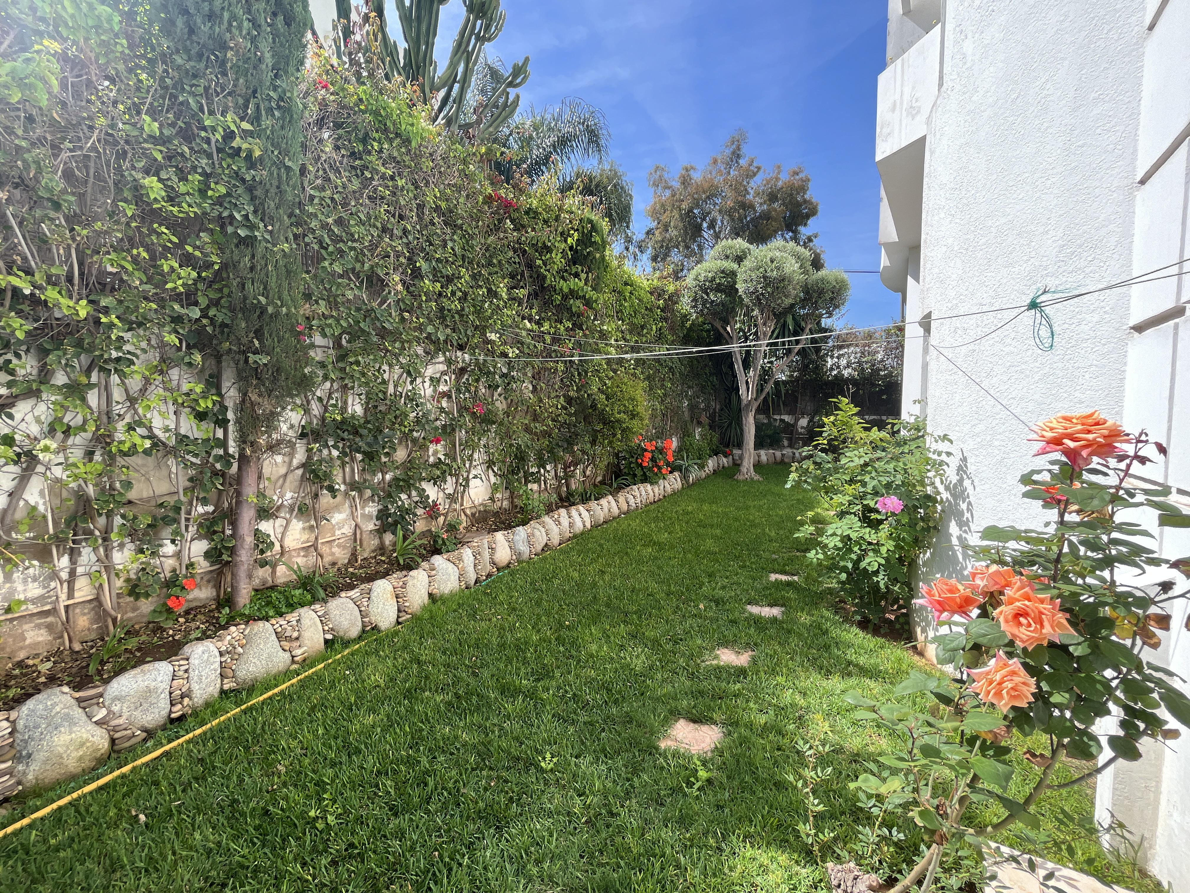 Villa Familiale Spacieuse et Lumineuse à Louer proche de CFC — 2
