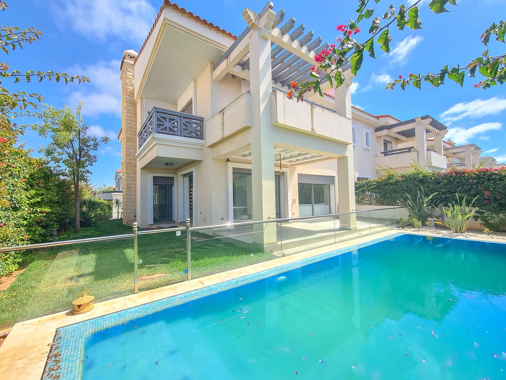 Villa moderne, en résidence sécurisée