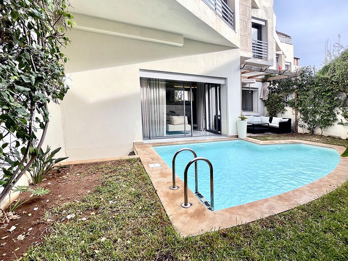 Élégante villa contemporaine avec piscine. — 2