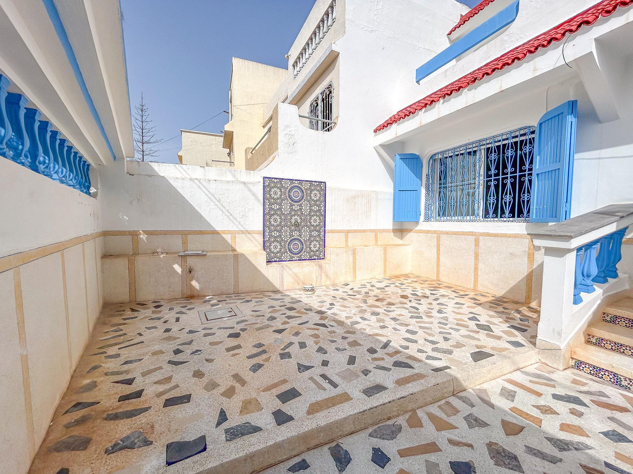 Maison 4 chambres idéalement situé à Dar Bouazza