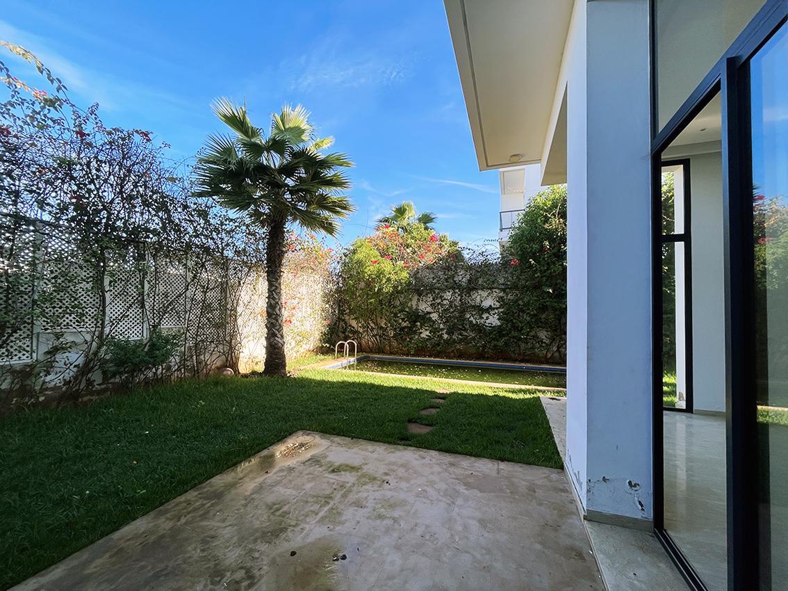 Villa avec piscine en résidence sécurisée. — 2