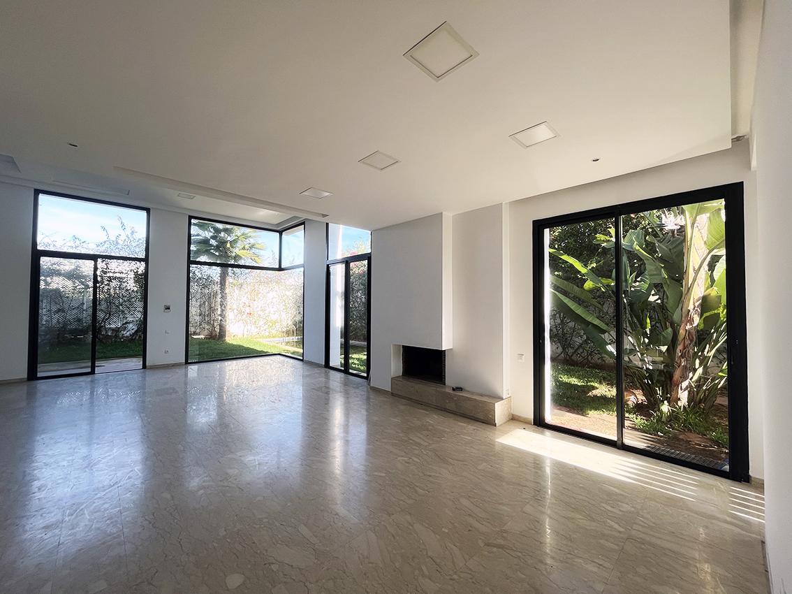 Villa avec piscine en résidence sécurisée. — 4