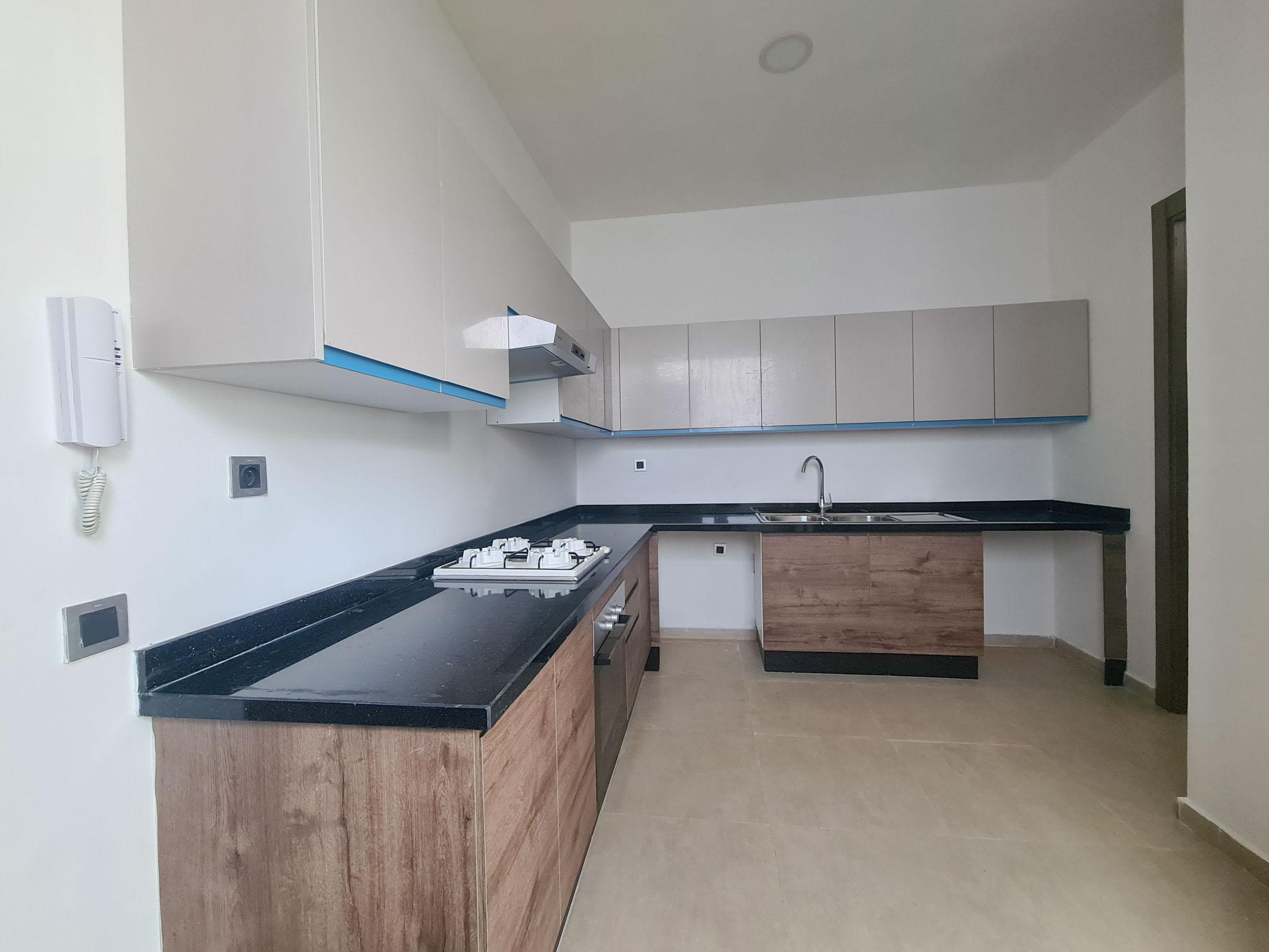 Villa Neuve en résidence sécurisée — 4