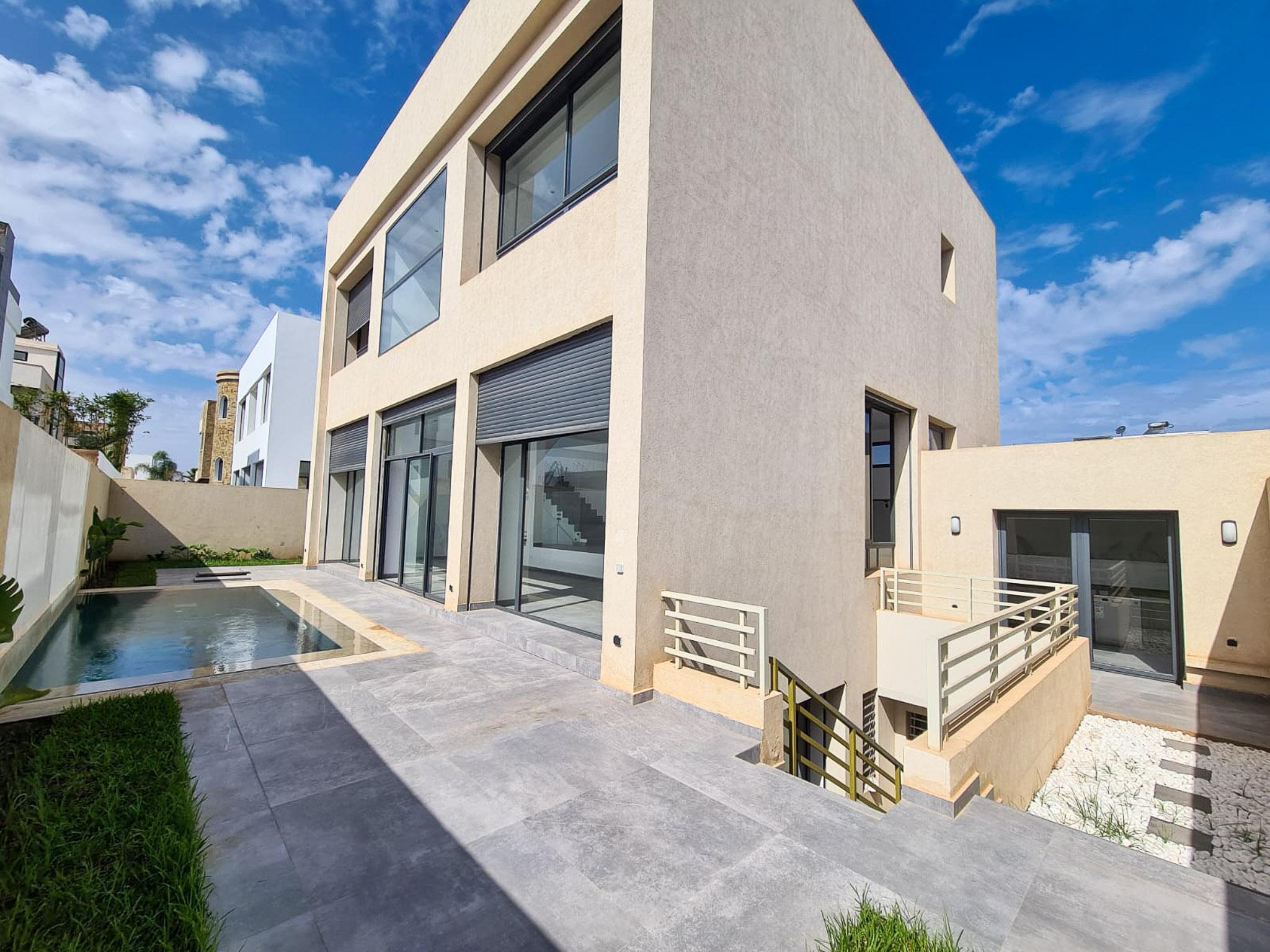 Villa neuve 5 Chambres, jardin et piscine